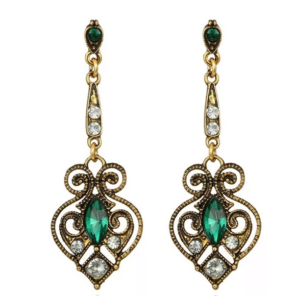 Jewelry - Vintage Gold Plated Crystal Drop Green Earrings